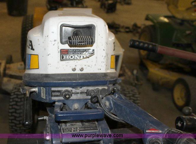 image for item B9919 Honda 100 10 HP four-stroke outboard engine