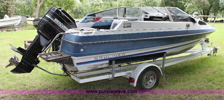 image for item B9927 1987 Bayline Capri 19' cuddy cabin boat