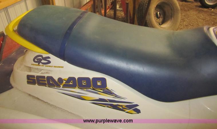 image for item C9758 1998 Sea Doo Bombardier GS jet ski