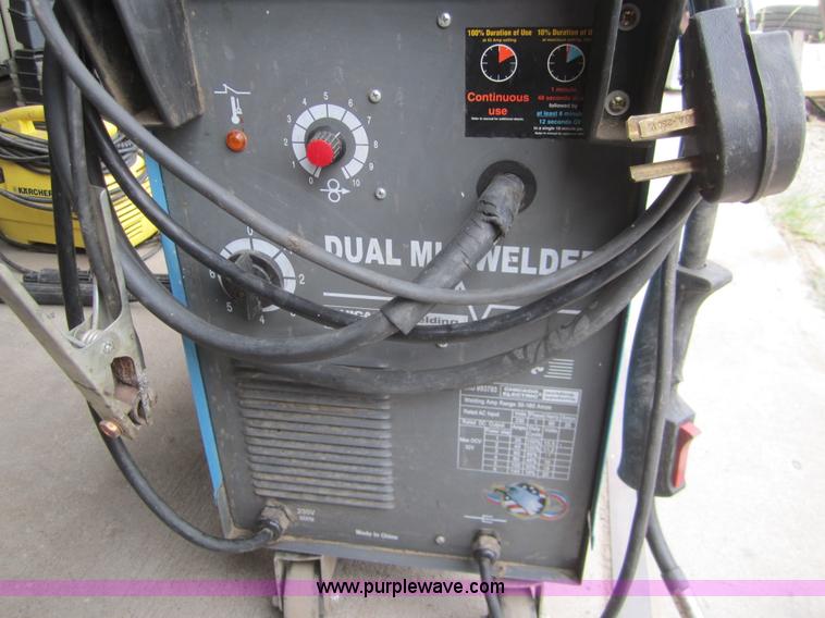 Chicago electric dual MIG welder in Bazine, KS Item C9762 sold