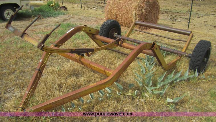 image for item C9765 Tumblebug bale cradle