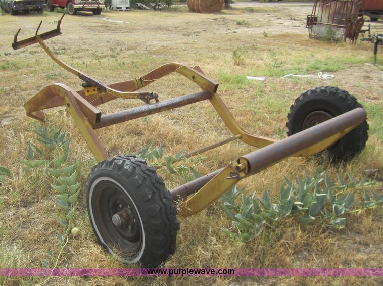 image for item C9765 Tumblebug bale cradle