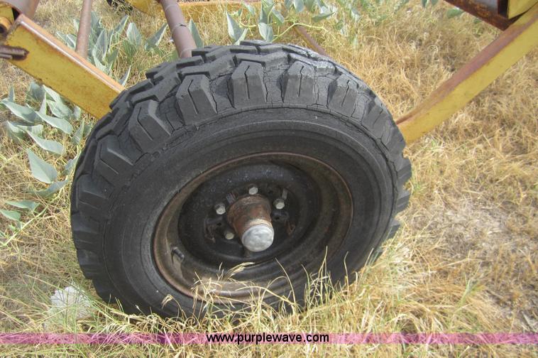 image for item C9765 Tumblebug bale cradle