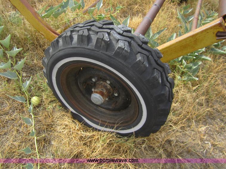 image for item C9765 Tumblebug bale cradle