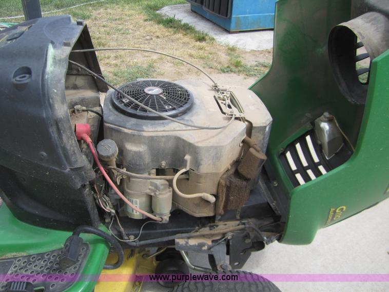 image for item C9777 John Deere G110 automatic lawn mower