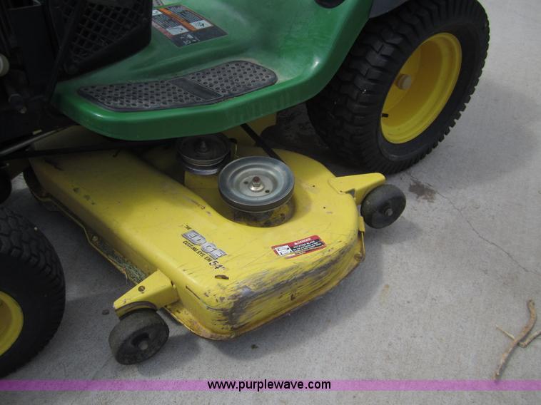image for item C9777 John Deere G110 automatic lawn mower