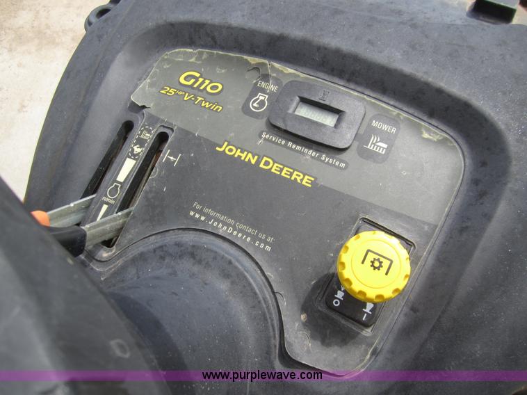 image for item C9777 John Deere G110 automatic lawn mower