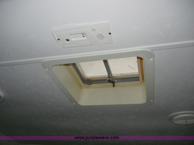 image for item D9501 1997 Sportsman 315F 31.5' camper