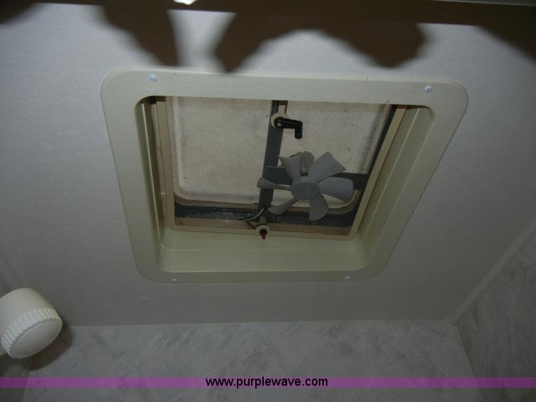 image for item D9501 1997 Sportsman 315F 31.5' camper