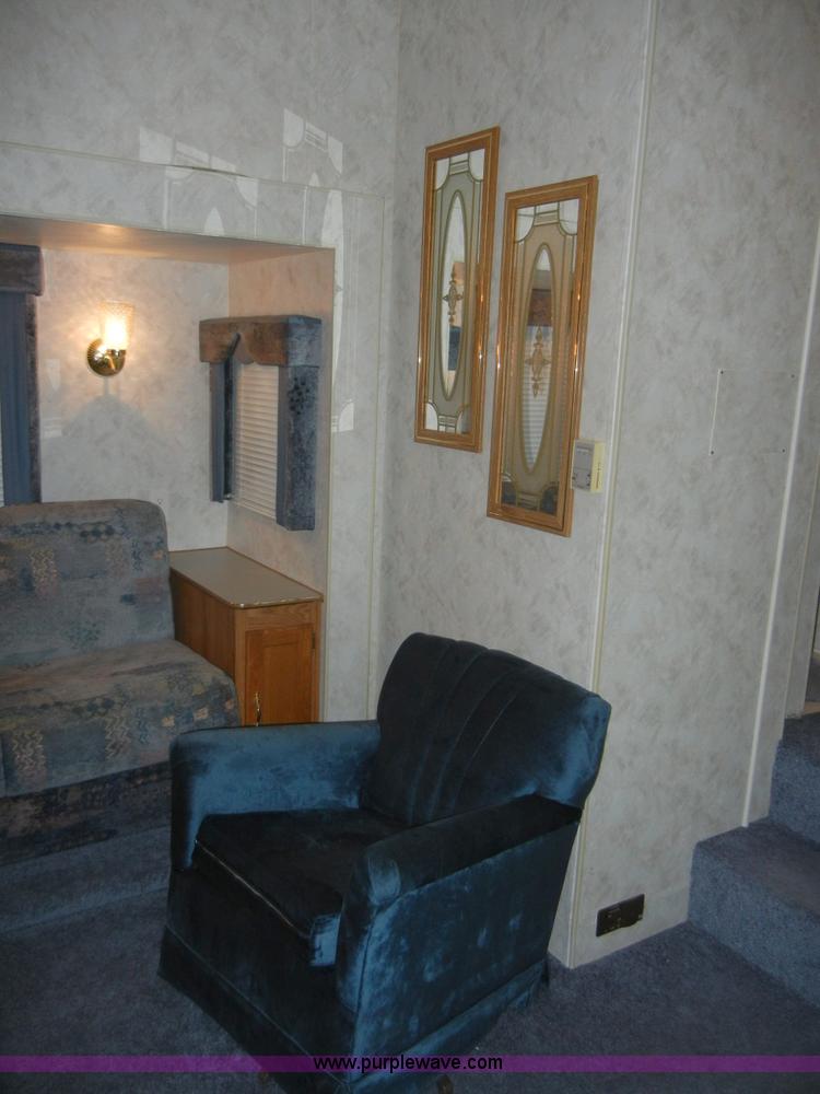 image for item D9501 1997 Sportsman 315F 31.5' camper