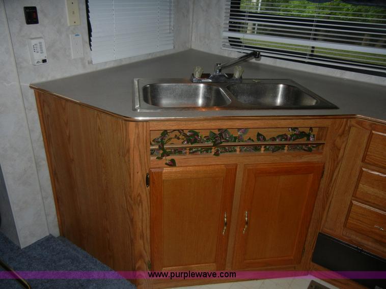 image for item D9501 1997 Sportsman 315F 31.5' camper