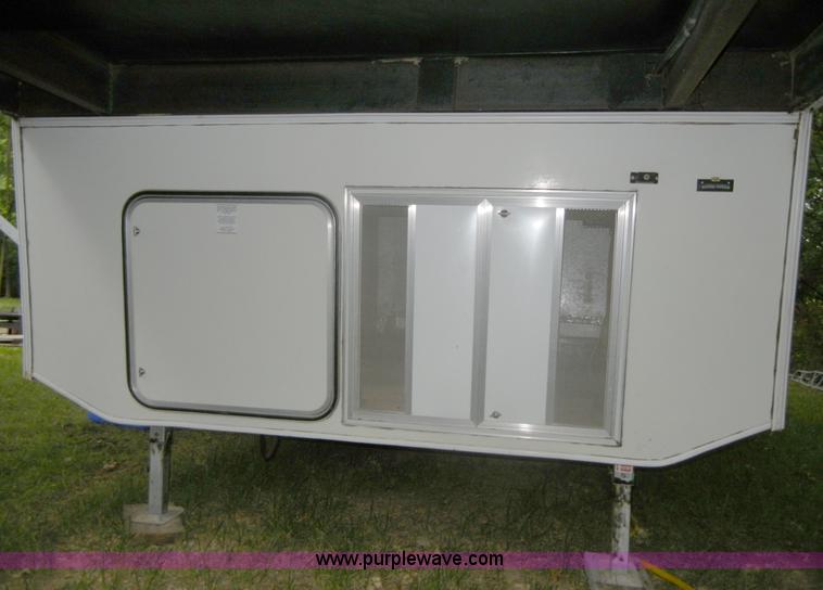 image for item D9501 1997 Sportsman 315F 31.5' camper