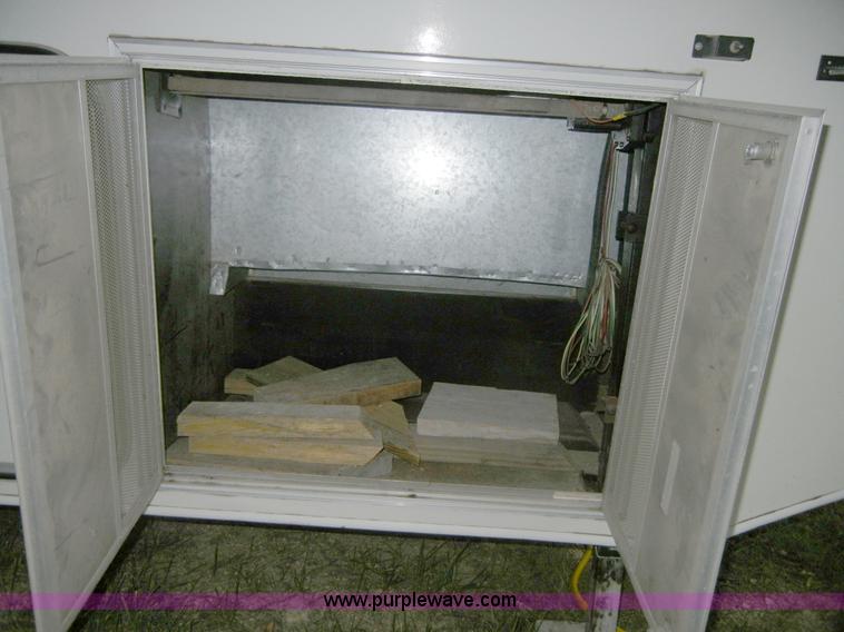 image for item D9501 1997 Sportsman 315F 31.5' camper