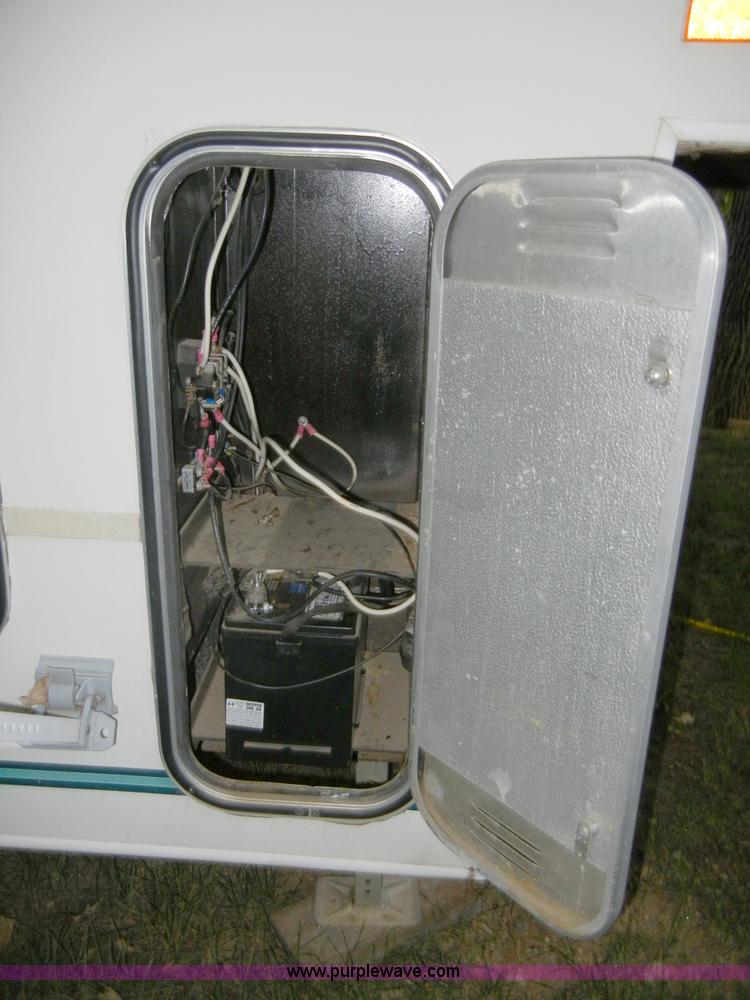 image for item D9501 1997 Sportsman 315F 31.5' camper