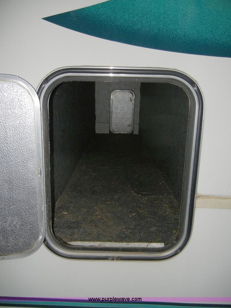 image for item D9501 1997 Sportsman 315F 31.5' camper