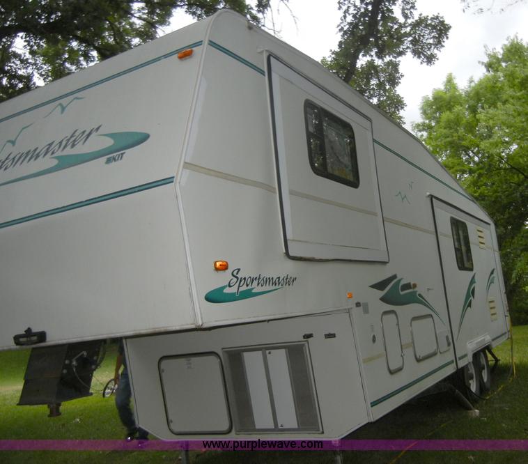 image for item D9501 1997 Sportsman 315F 31.5' camper