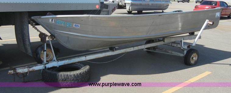 image for item D9642 14' boat with trailer