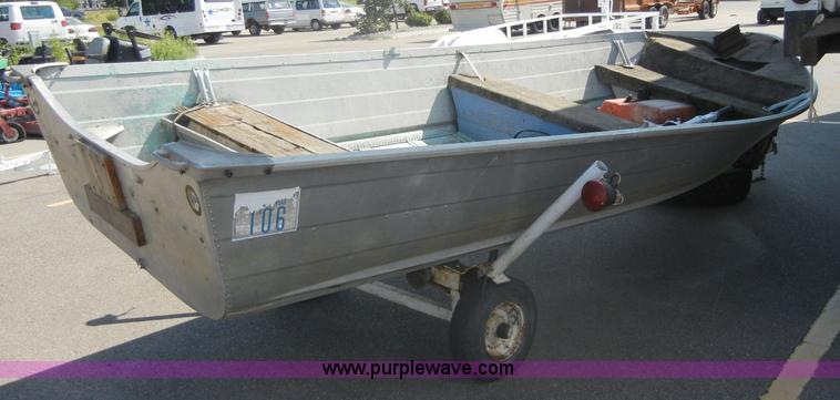 image for item D9642 14' boat with trailer