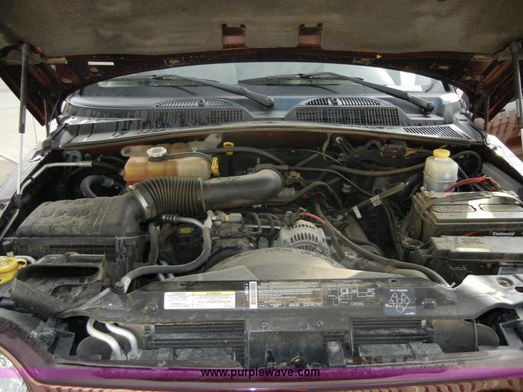 image for item D9643 2004 Jeep Liberty Limited SUV