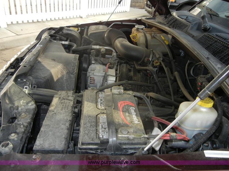 image for item D9643 2004 Jeep Liberty Limited SUV