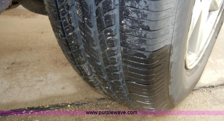 image for item D9643 2004 Jeep Liberty Limited SUV