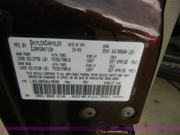 image for item D9643 2004 Jeep Liberty Limited SUV