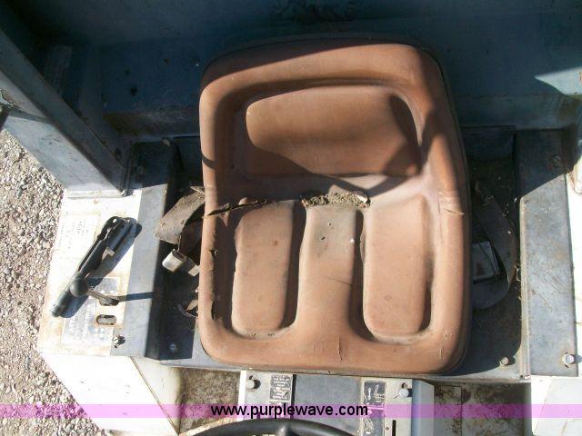 image for item A1206 1989 Bobcat 3023 trencher