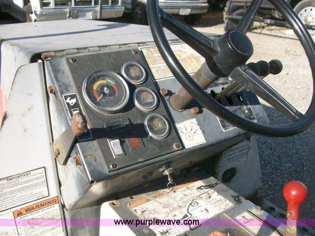 image for item A1207 1990 Bobcat 3023 trencher
