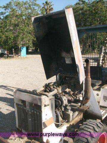 image for item A1207 1990 Bobcat 3023 trencher
