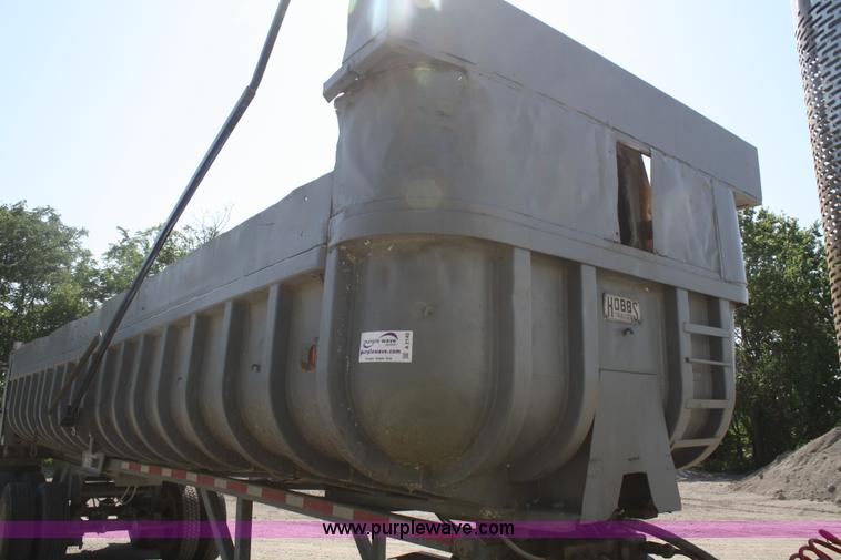 image for item A2140 1970 Hobbs 27' end dump trailer