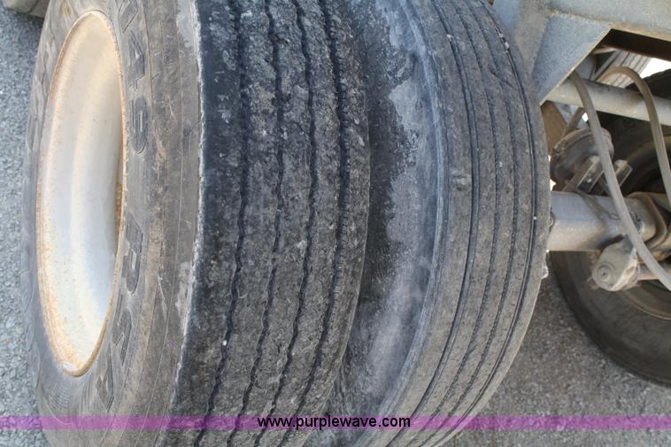 image for item A2140 1970 Hobbs 27' end dump trailer