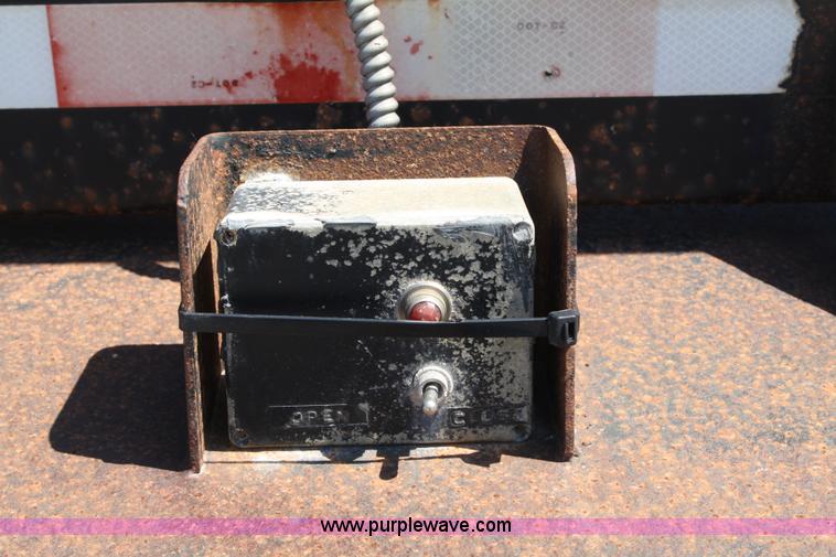 image for item A2147 1995 Trail King belly dump trailer