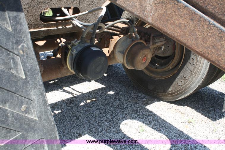 image for item A2147 1995 Trail King belly dump trailer