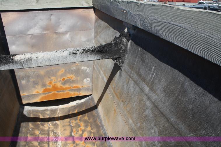 image for item A2147 1995 Trail King belly dump trailer