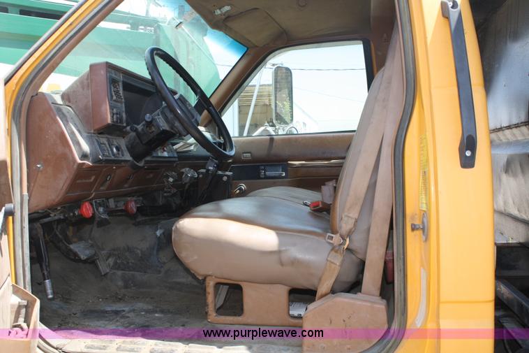 image for item A2181 1993 Chevrolet Kodiak dump truck