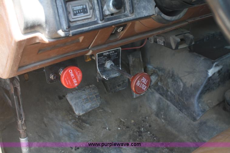 image for item A2181 1993 Chevrolet Kodiak dump truck