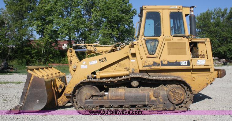 image for item A2195 1993 Caterpillar 963 track loader