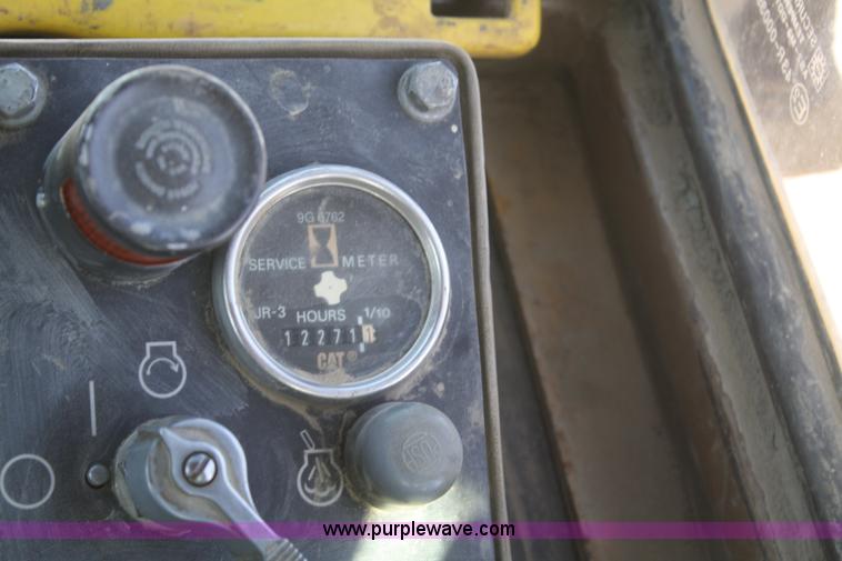 image for item A2195 1993 Caterpillar 963 track loader