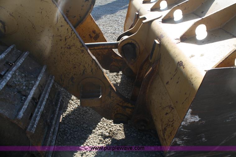 image for item A2195 1993 Caterpillar 963 track loader