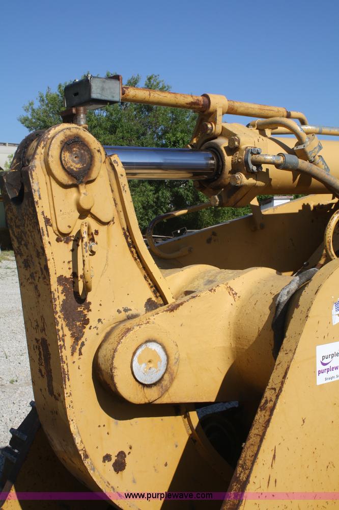 image for item A2195 1993 Caterpillar 963 track loader