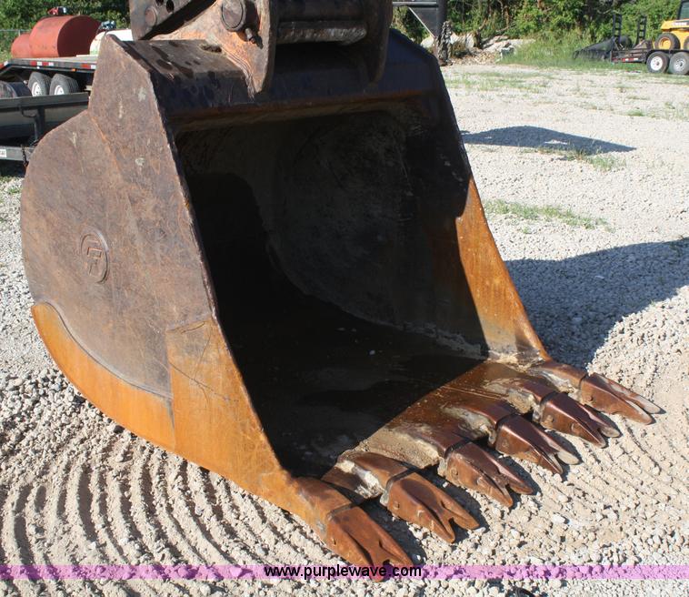 image for item A2198 1996 Hitachi EX400LC-3C excavator