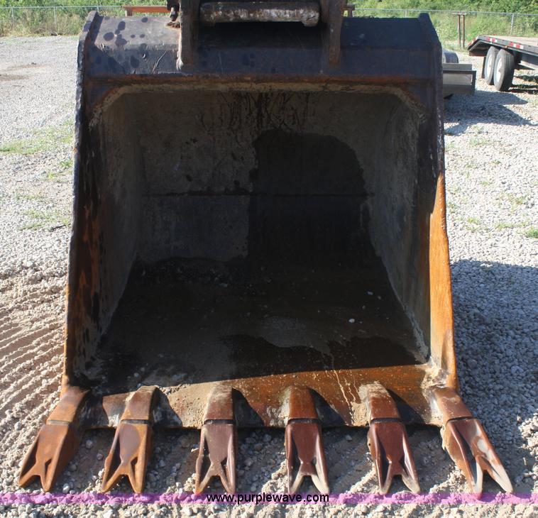 image for item A2198 1996 Hitachi EX400LC-3C excavator