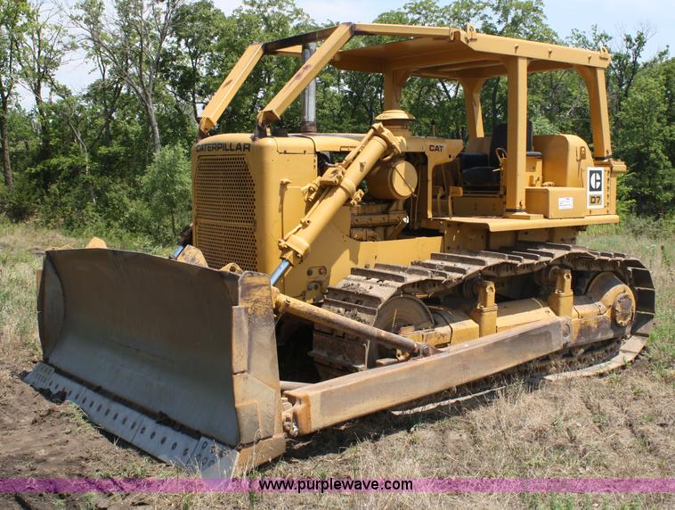image for item A2200 1973 Caterpillar D7F dozer