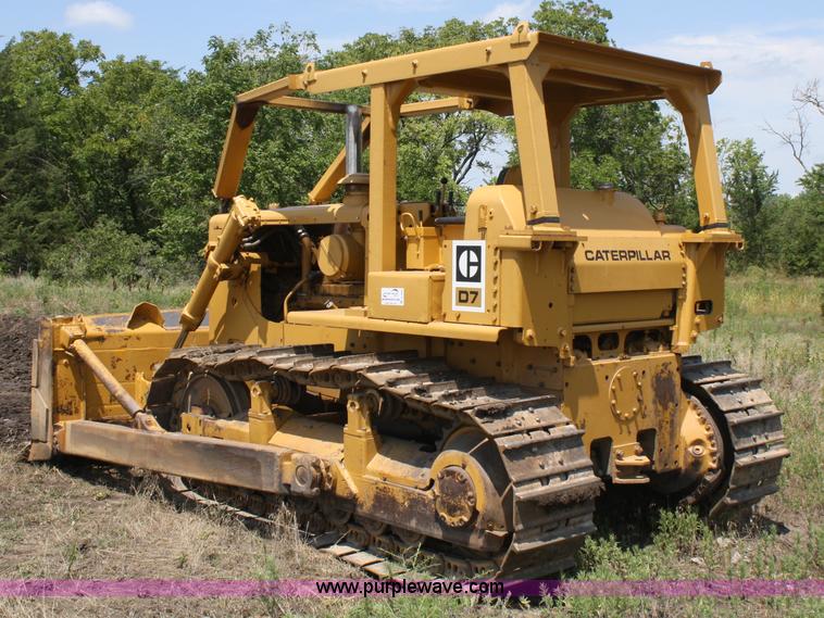 image for item A2200 1973 Caterpillar D7F dozer