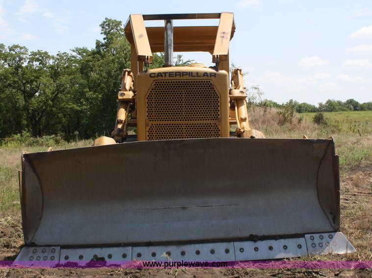 image for item A2200 1973 Caterpillar D7F dozer