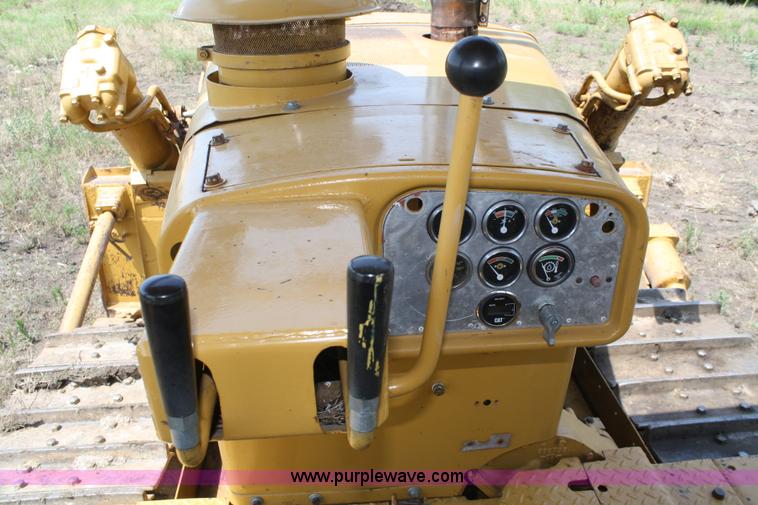 image for item A2200 1973 Caterpillar D7F dozer