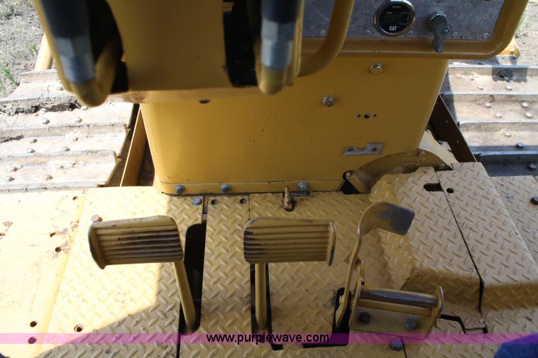 image for item A2200 1973 Caterpillar D7F dozer