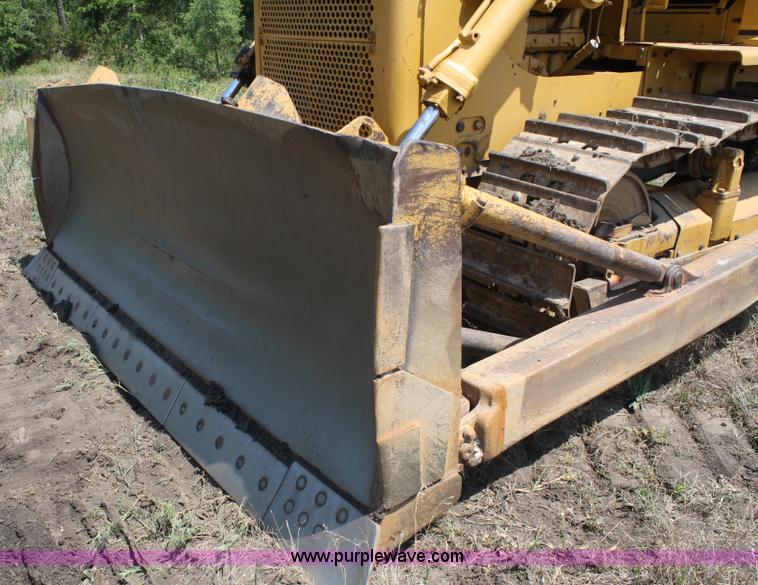 image for item A2200 1973 Caterpillar D7F dozer