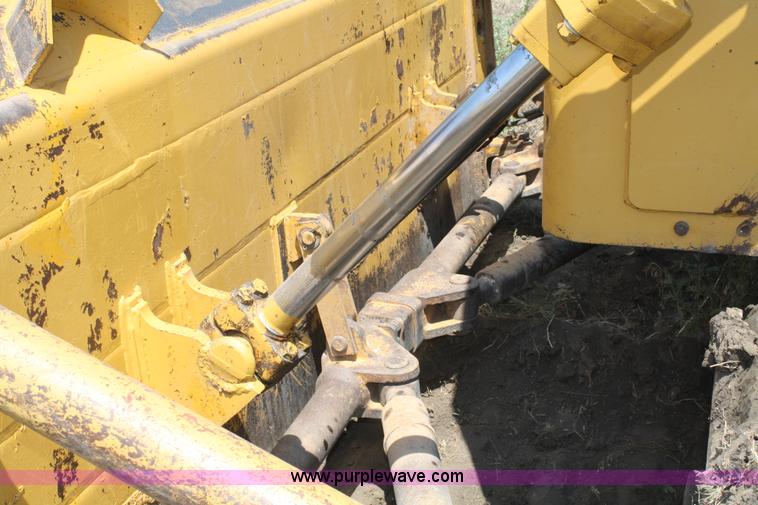 image for item A2200 1973 Caterpillar D7F dozer