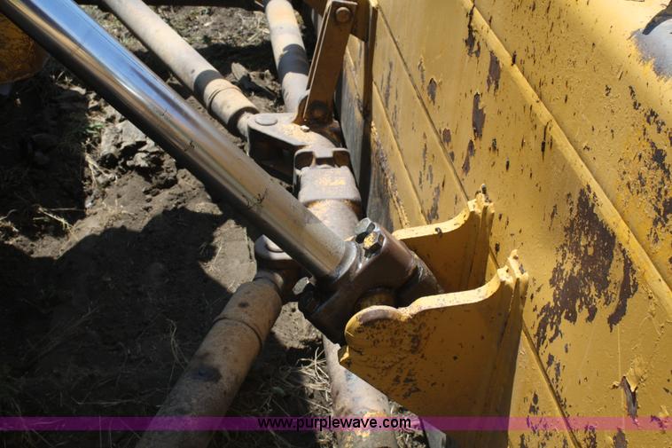 image for item A2200 1973 Caterpillar D7F dozer